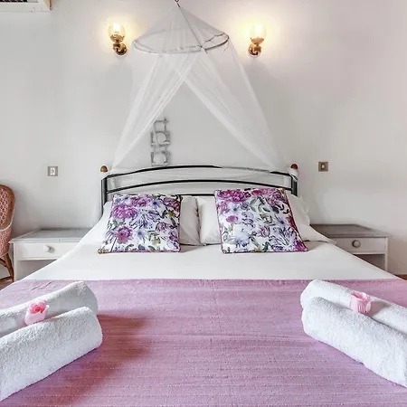 Eros 2* Benitses (Corfu)