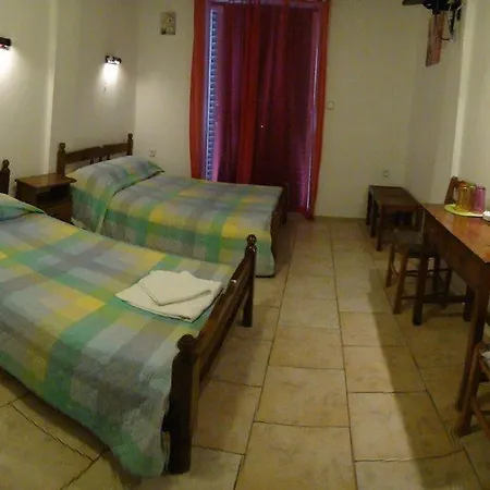 Eros Hotel 2*